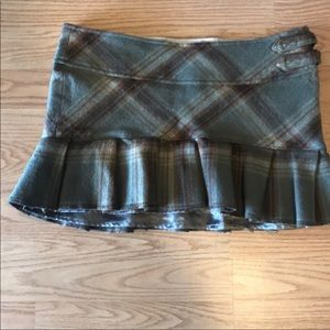 Abercrombie and Fitch olive wool skirt
